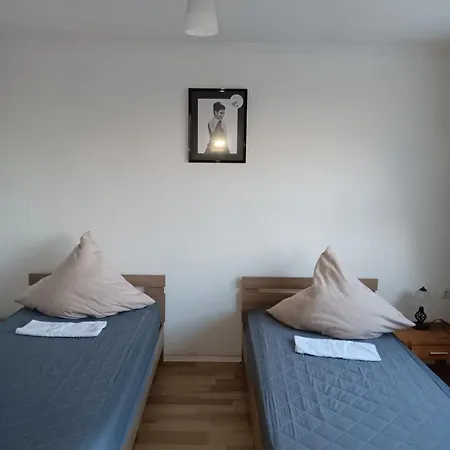 Charmante - Erste Etage *