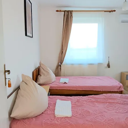 Apartment Charmante - Erste Etage