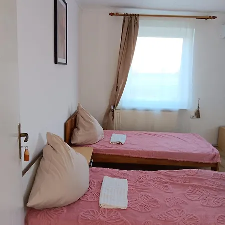 Charmante - Erste Etage Apartment *